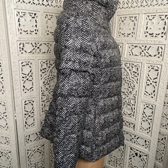 Max Mara Herringbone Puffer Jacket - Picture 3 of 13